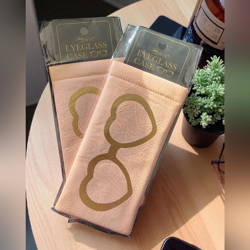 🟠Heart Eyeglass/ Sunglasses Case